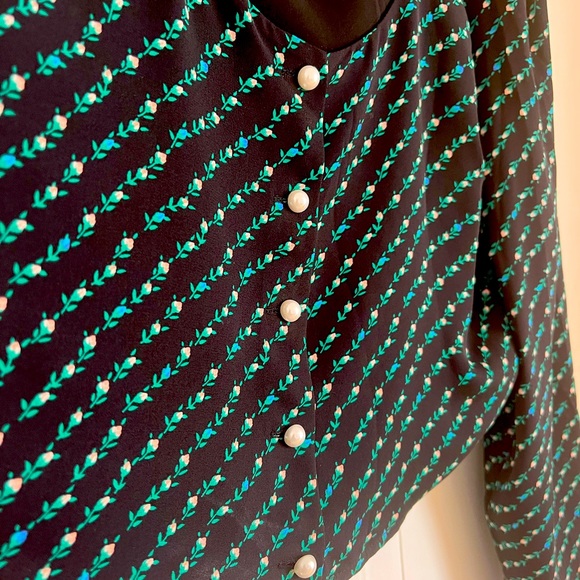 Sunday best blouse - Picture 2 of 4